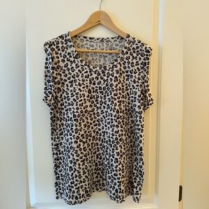 Banana Republic “Malibu Tee” Black and White Leopard Print Short Sleeve Top NWOT